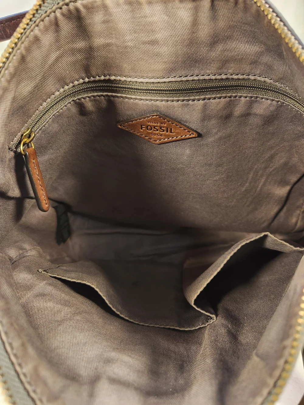 FOSSIL PEBBLED LEATHER GRAY BROWN HAND SHOULDER BAG PURSE EUC